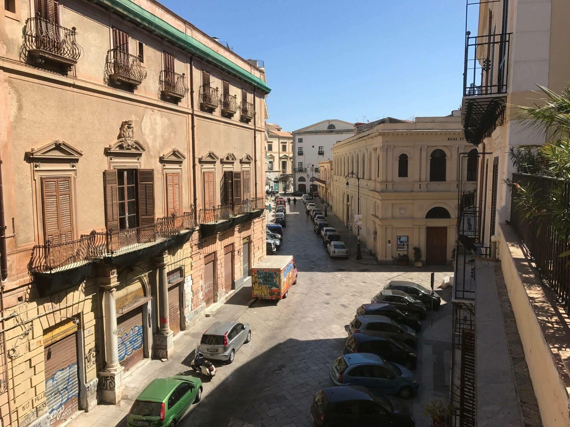 Palermit'Amo Bed & Breakfast Palermo Bagian luar foto